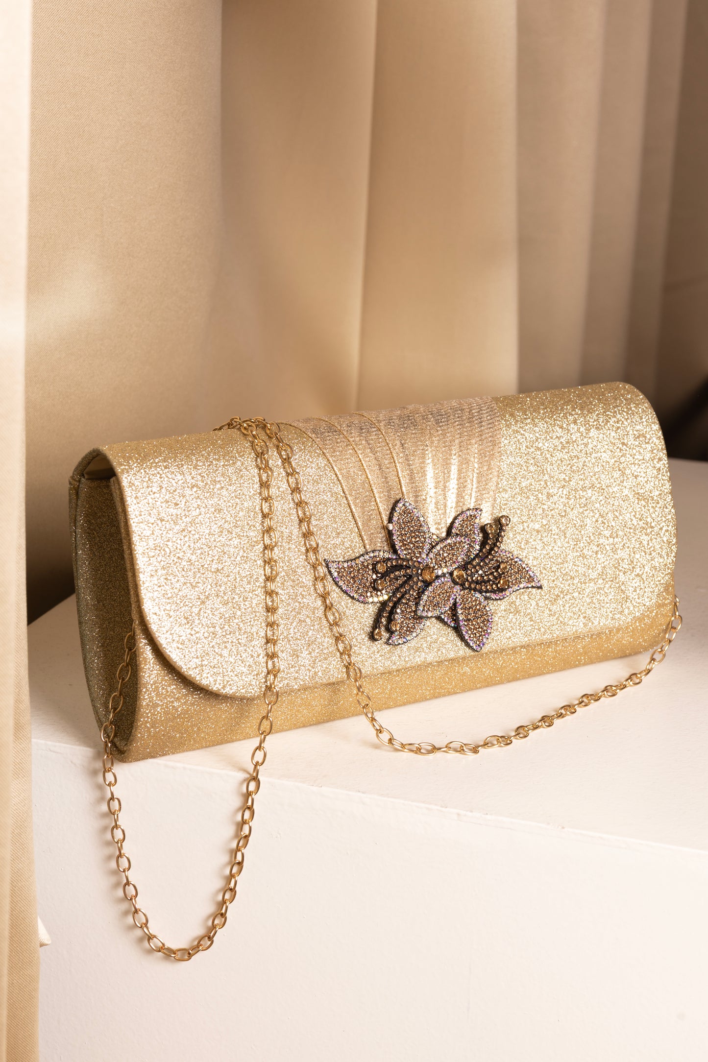 Radiant Orchid Clutch